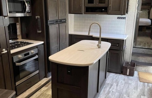 Sun Valley House | Cozy 2-bedroom RV in Marvelous Ketchum with AC