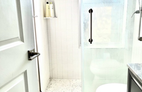 Trinidad House | Cozy 2-bedroom townhome with WiFi and free parking in Washington DC
