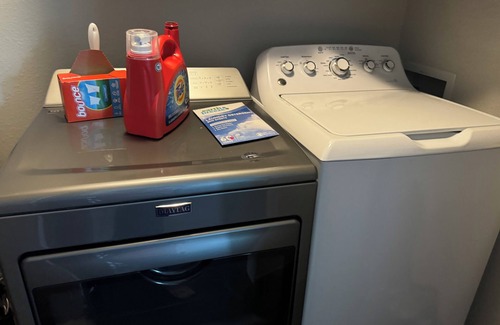 Abbott Loop House | Cozy 2-bedroom townhome in quiet neighborhood!No pets!New kitchen!Fresh painting