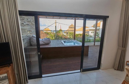 Ketewel Villa | Cozy 2 bedrooms villa with Jacuzi 100m from sandy beach