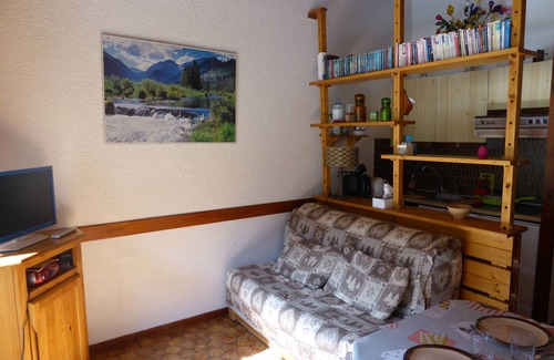 Les Contamines-Montjoie Apartment | Cozy 2-Room Apartment for 4 at Hameaux du Lay with Balcony & Pool Access, Near Ski Lifts