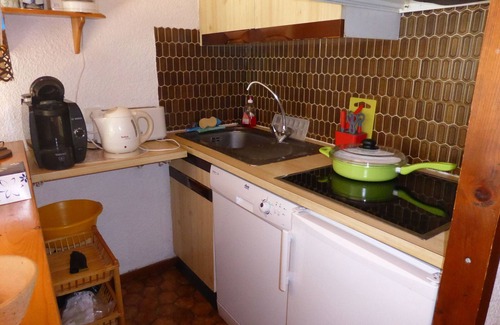 Les Contamines-Montjoie Apartment | Cozy 2-Room Apartment for 4 at Hameaux du Lay with Balcony & Pool Access, Near Ski Lifts