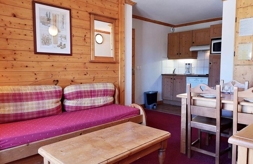 Notre-Dame-de-Bellecombe Apartment | Cozy 2-Bedroom Apartment with Pool Access, Near Slopes and Shops - Notre-Dame-de-Bellecombe