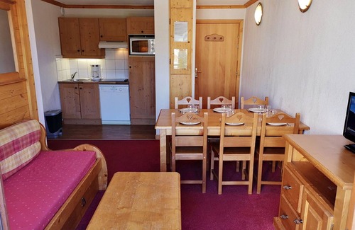 Notre-Dame-de-Bellecombe Apartment | Cozy 2-Bedroom Apartment with Pool Access, Near Slopes and Shops - Notre-Dame-de-Bellecombe