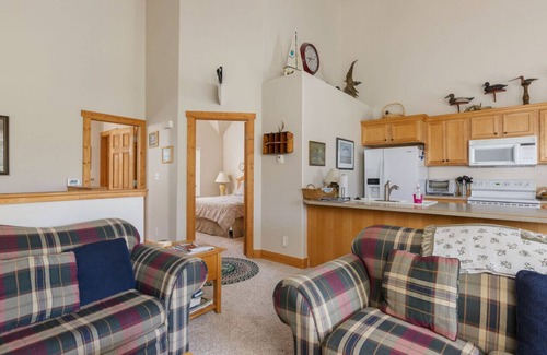 Driggs Condo | Cozy 2 level townhome with scenic views - SR # 47