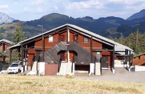 Cohennoz Apartment | Cozy 2-Room Apartment for 4 with WiFi, Balcony, Near Slopes & Shops in Crest-Voland