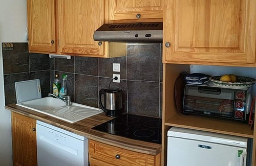 Isola Apartment | Cozy 2-Room Apartment, Ski-in/Ski-out, Sleeps 6, Terrace, Garage, Near Lifts