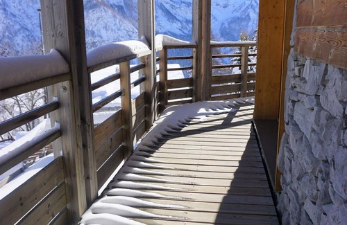 Orcieres-Merlette Apartment | Cozy 2-Room Cabin Apartment for 6 with Balcony in Prime Orcières Location