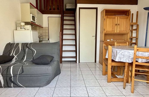 Plage d'Argeles House | Cozy 2-Room House with Mezzanine, Terrace & Pool Near Beach in Argelès-sur-Mer