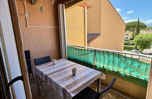 Argeles Plage Apartment | Cozy 2-Room Mezzanine Apartment for 6, Near Beach, A/C, Pool, Parking and TV