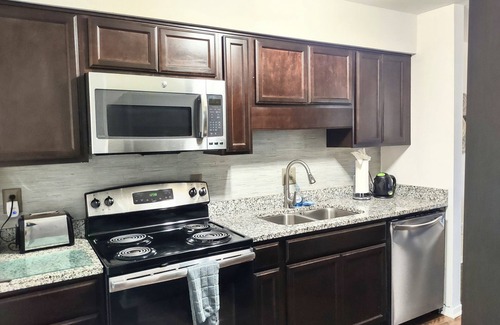 Southwest Raleigh Condo | Cozy 2bdr. Condo in Central Raleigh