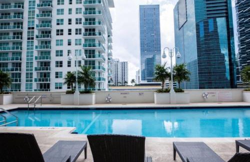 Brickell Apartment | Cozy 2BR Apt at Brickell free parking
