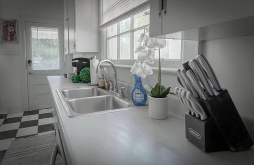 Montgomery Apartment | Cozy 2BR Pet-Friendly Home