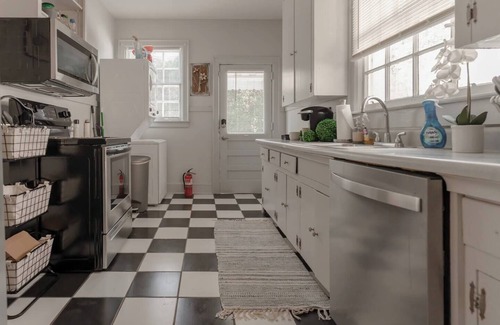 Montgomery Apartment | Cozy 2BR Pet-Friendly Home