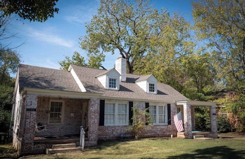 Montgomery Apartment | Cozy 2BR Pet-Friendly Home