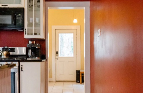 Fort Worth House | Cozy 3/2 Fort Worth Historic Home- off Magnolia Ave. Pet Friendly. Near Downtown