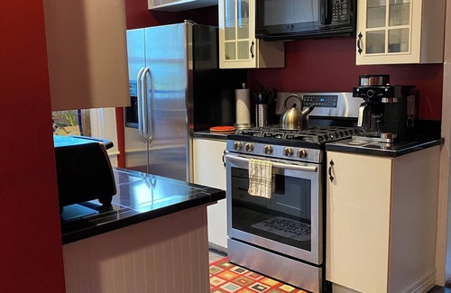 Fort Worth House | Cozy 3/2 Fort Worth Historic Home- off Magnolia Ave. Pet Friendly. Near Downtown