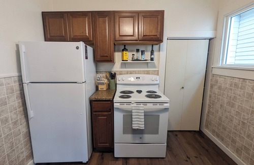 Great Falls House | Cozy 3 bed, 1-bath Dog-Friendly Retreat - Perfect for your Next Getaway!