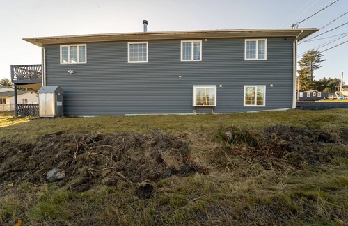 Kodiak House | Cozy 3 bed 1 bath home