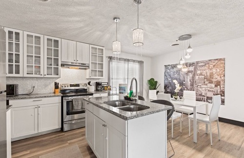 Indianapolis Apartment | Cozy 3-Bedroom Apartment in the Heart of Indy