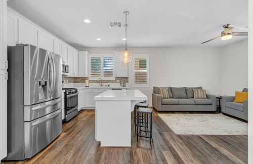 Spring Valley House | Cozy 3 bedroom home, with 2 car garage
