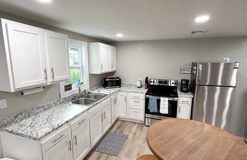 Ashland House | Cozy 3- bedroom home with small town charmn