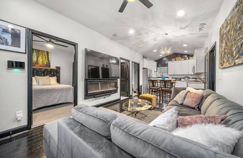 Church Street House | Cozy 3 bedroom house private. Check airbnb.com/h/andrehostsatl for reviews.