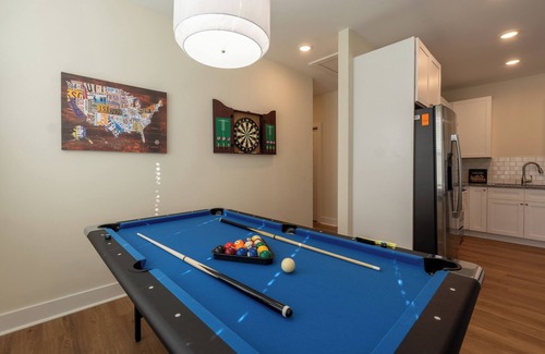Wilmington Apartment | *Cozy 3-Bedroom Retreat in Wilmington* Discover the perfect stay at this stylish 3-bedroom home
