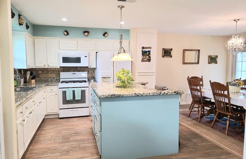 North Houston House | Cozy 3 bedrooms gated home in the TC Jester and Tidwell area