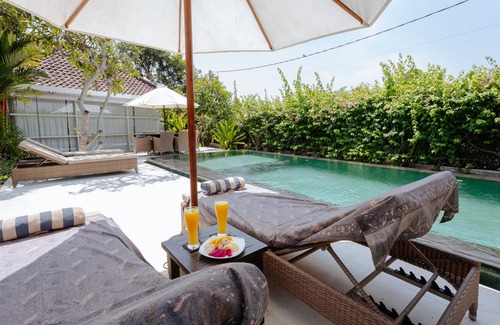 Babakan Villa | Cozy 3 BR Villa with beautiful Garden & Pool