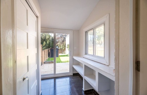The Danforth House | Cozy 3BR Home w/Backyard & Deck Includes Parking!