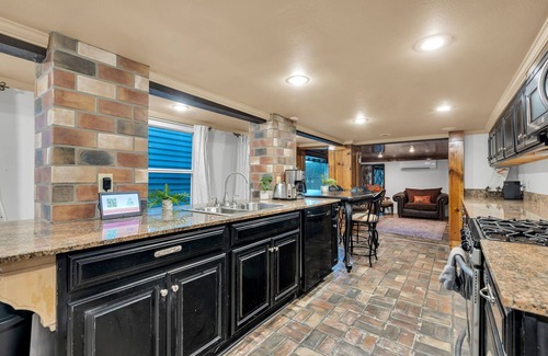 New Orleans Apartment | Cozy 3BR Near Bayou St. John – Mid-City NOLA Charm