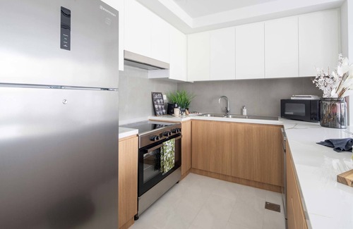 Dubai Villa | Cozy 3BR Villa w Maid's Room & Backyard!