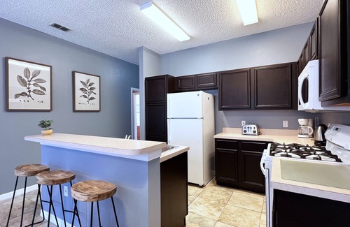 Crescent Lakes House | Cozy 4 Bed Pool Home with Spa-5330CVL