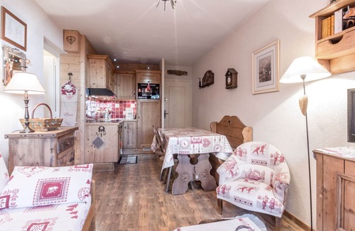 La Clusaz Apartment | Cozy 4-Person Apartment, Ski Lifts Nearby, Parking, 3-Star Comfort, La Clusaz