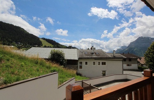 Les Carroz-d'Araches Apartment | Cozy 4-Room Apartment, Sleeps 8, Garage, Near Village Center & Ski Lifts