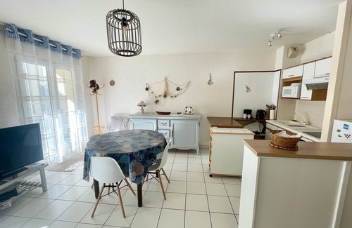 Les Sables d'Olonne Apartment | Cozy 4-Sleeper Apartment by Beach & Port, Central Location