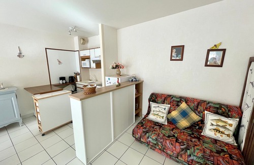 Les Sables d'Olonne Apartment | Cozy 4-Sleeper Apartment by Beach & Port, Central Location