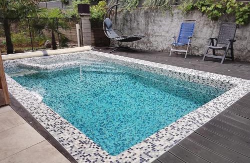 Bassy Apartment | Cozy 40 minutes from Geneva & Annecy