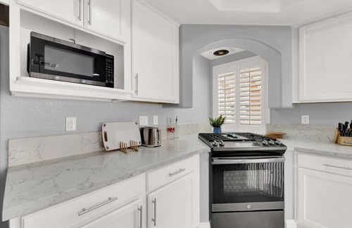Enterprise House | Cozy 4BR Retreat w/Pool Table,play area & Parking