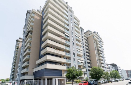Gallaratese Apartment | Cozy 50m2 apartment with balcony, located on the seventh floor of a building with a lift, in a residential context surrounded by greenery.The area is very quiet and well connected thanks to local public transport: a 10-minute walk away is the M1 Rossa "B