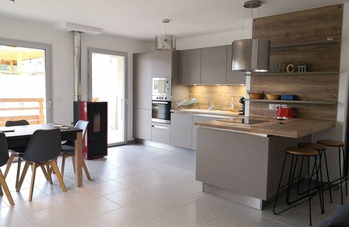 Villard-de-Lans Apartment | Cozy 6-Person Apartment with Terrace, Parking, and Sport Storage