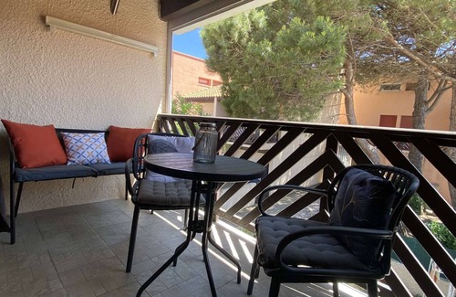 Port-la-Nouvelle Apartment | Cozy A/C Studio Mezzanine, Beach 400m, Shops Nearby, Sleeps 4, Terrace, Parking
