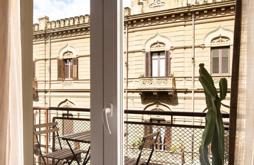 Ruggero Settimo Apartment | Cozy accommodation in the center of Palermo within walking distance of Via Libertà.