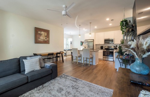 Wilmington Apartment | Cozy Airbnb in Wilmington! Enjoy this charming space with modern amenities, close to downtown, beach