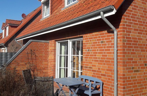 Neßmersiel House | Cozy, allergy and child friendly vacation home with a garden