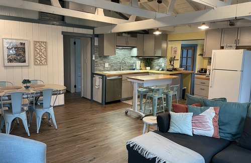 Alligator Point Cottage | Cozy Alligator Point Beach Cottage in the Trees