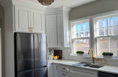 Sioux Falls House | Cozy and accomodating designer home near downtown and McKennan Park - sleeps 10+