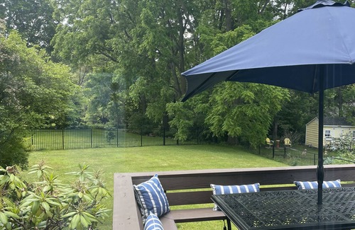 Skaneateles House | Cozy and charming 3 bedroom home just a short walk to Skaneateles Village & Lake
