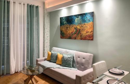 Kinosargous Apartment | Cozy and Chic apartment in the Center, 5 min Subway
